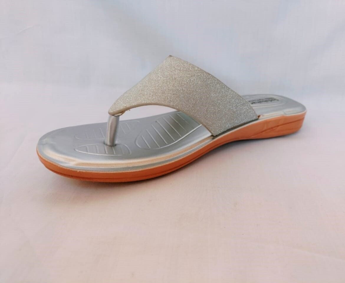 Ladies Flat Chappal